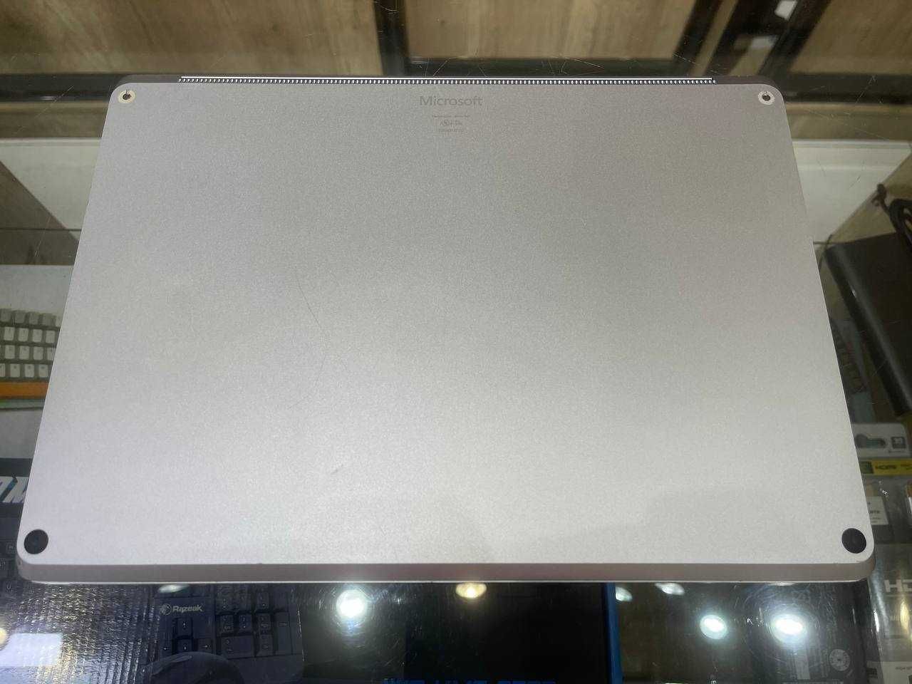 Microsoft Surface laptop 3 Core i7-1065G7 ram 16 ssd 256