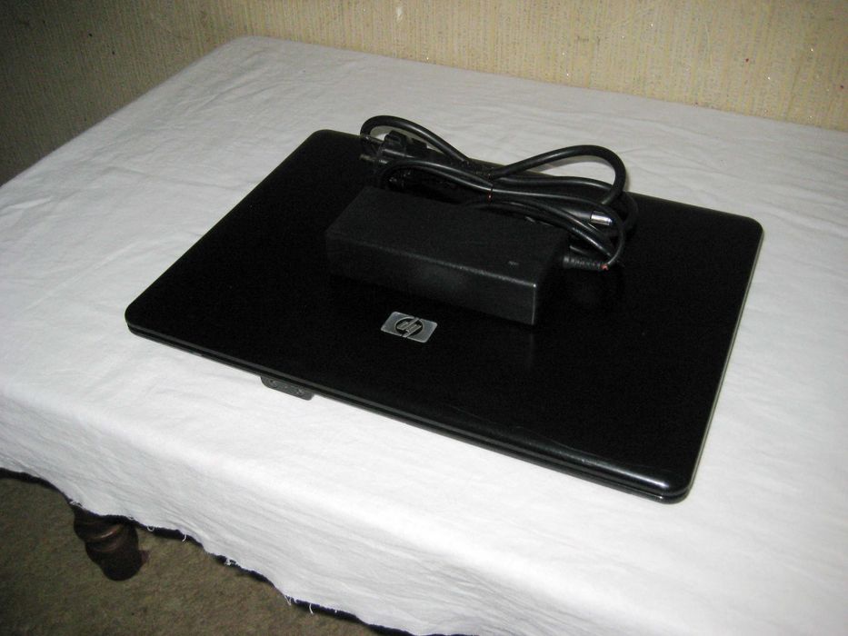 Ноутбук HP офисный батарея долга держит отличном рабочим состоянии
