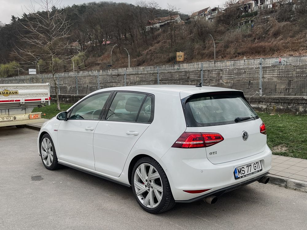 Volkswagen Golf 7 GTI