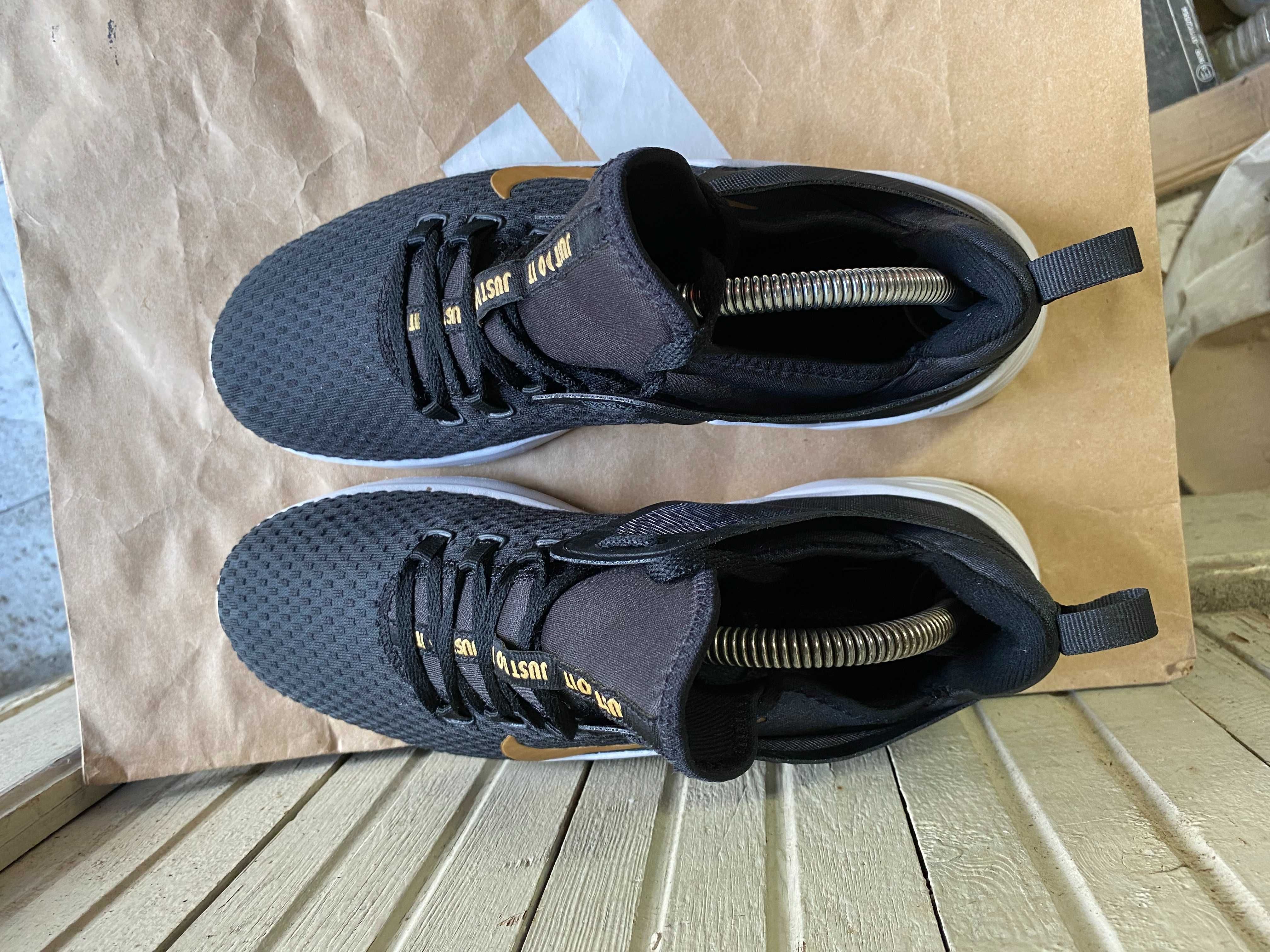 ''Nike Air Max Bella Tr 2''оригинални маратонки 42 номер