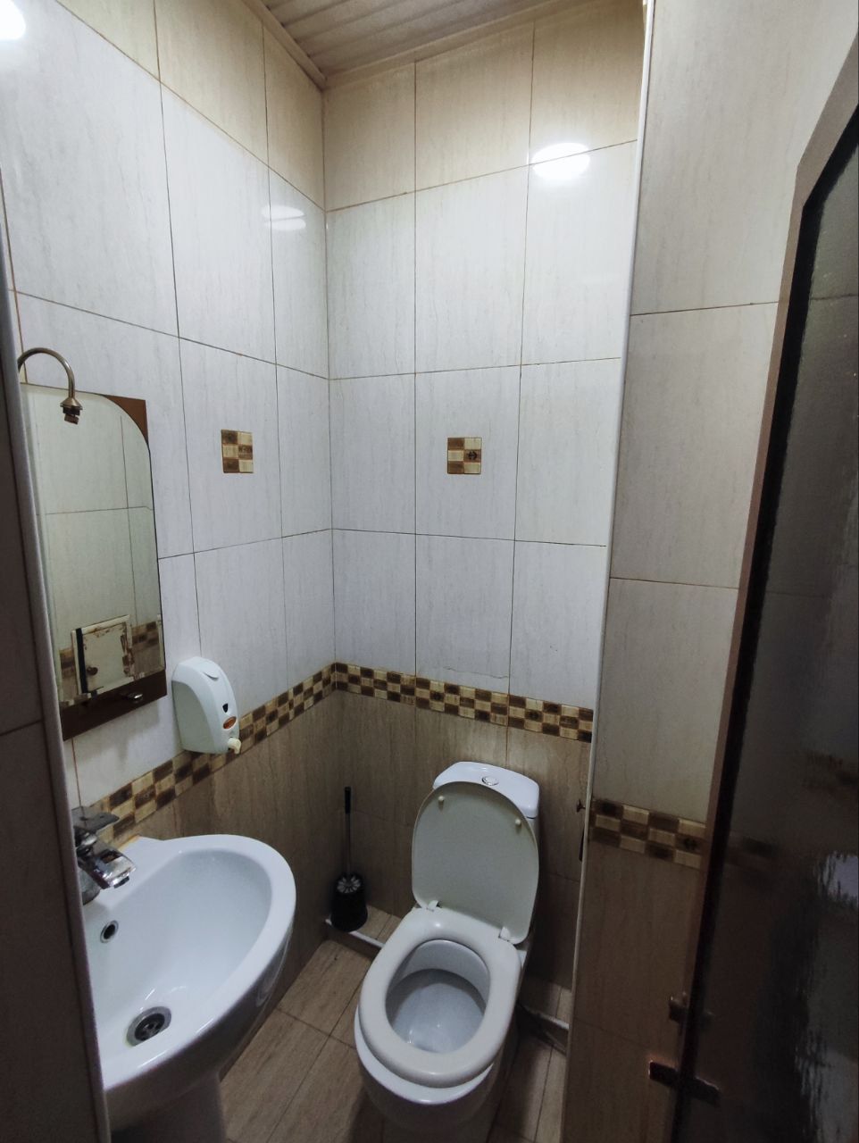 Сдам квартиру семье, 3х комнатная 87 квадратных метров. 9 этаж