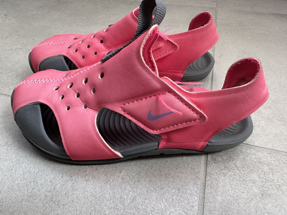 Сандали nike