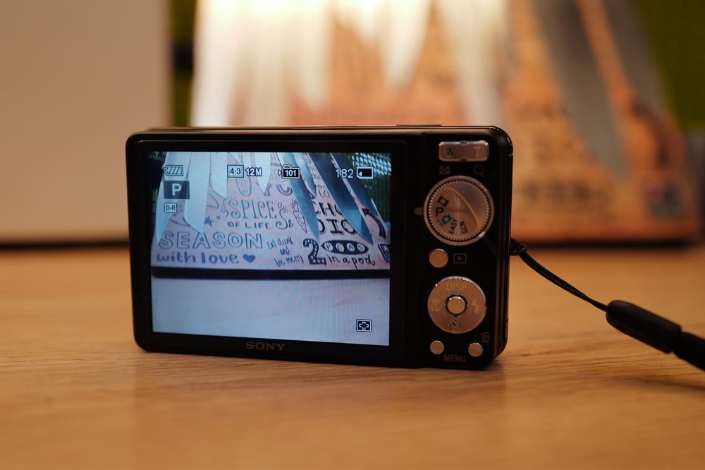 Aparat foto Sony Cybershot 12Mp lentile Zeiss compact digital W290