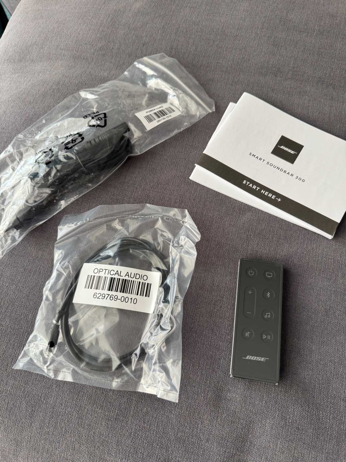 Soundbar Smart Bose 300, Negru - resigilat