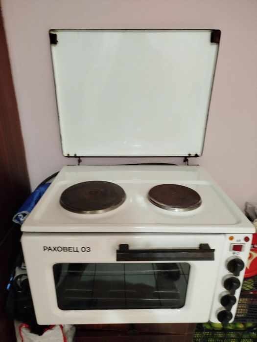 Продавам печка, Раховец 3,с грил и два котлона.