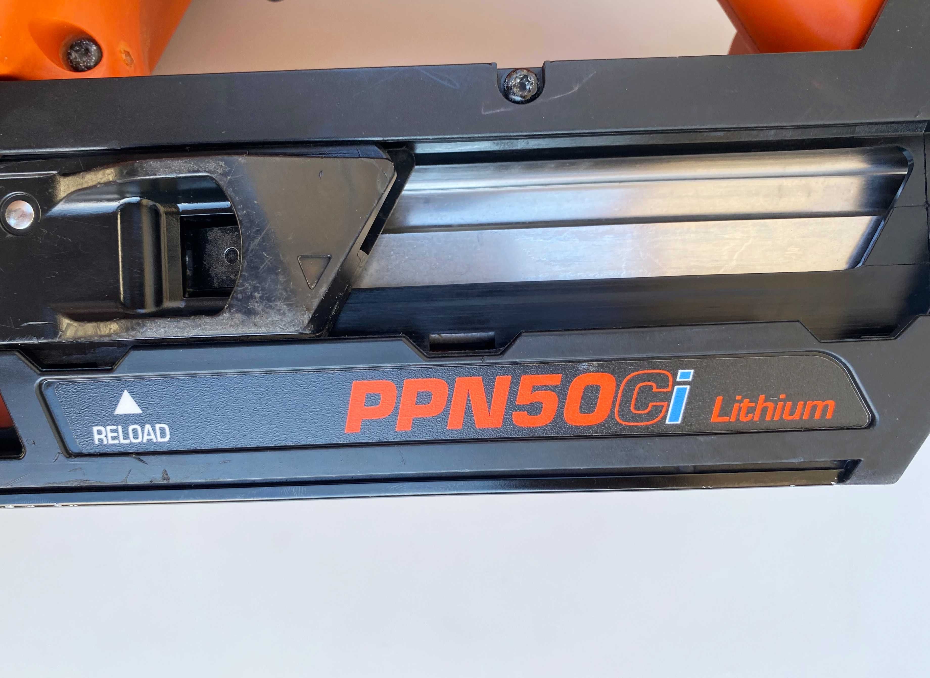 PASLODE PPN50Ci- Акумулаторен такер за дърво 35-50мм