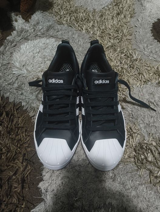 Adidas Superstar