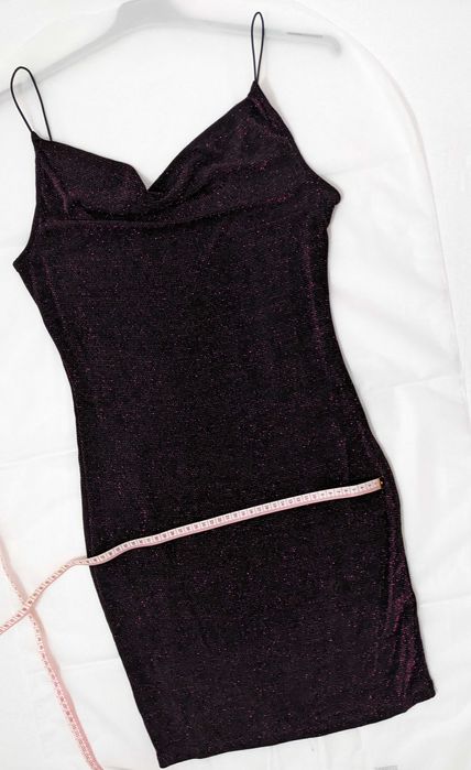 Rochie nouă H&M Divided, mărime S/M, neagră cu fir metalic