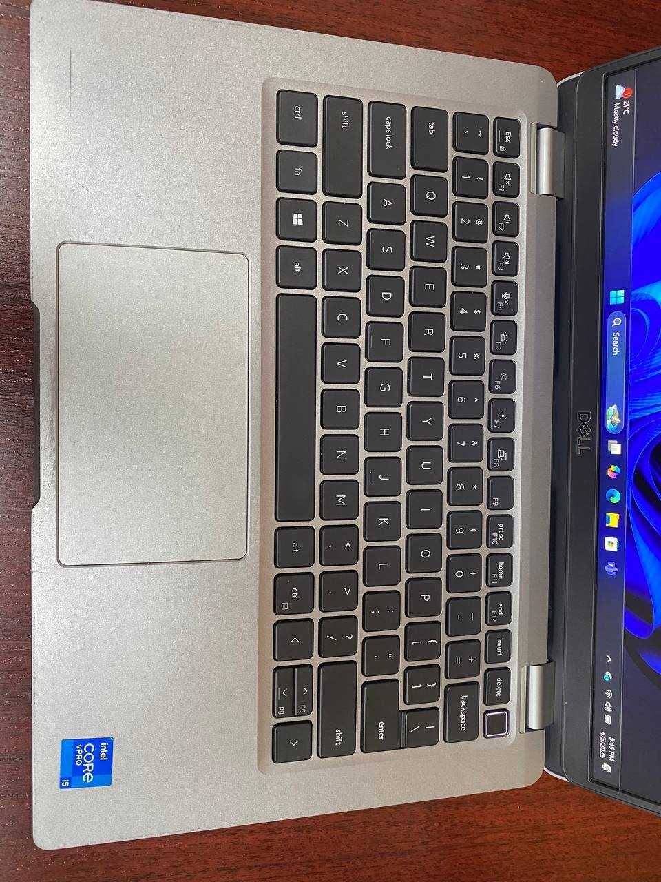 DELL Latitude 5320