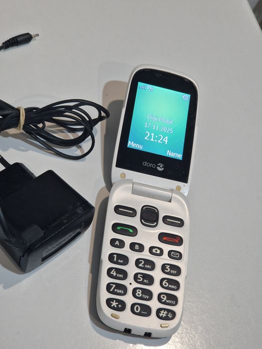 Telefon cu clapeta cu încărcător