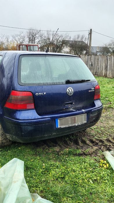 Vând Golf 4  2.0