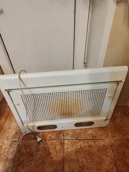 Вытяжка б/у для кухни