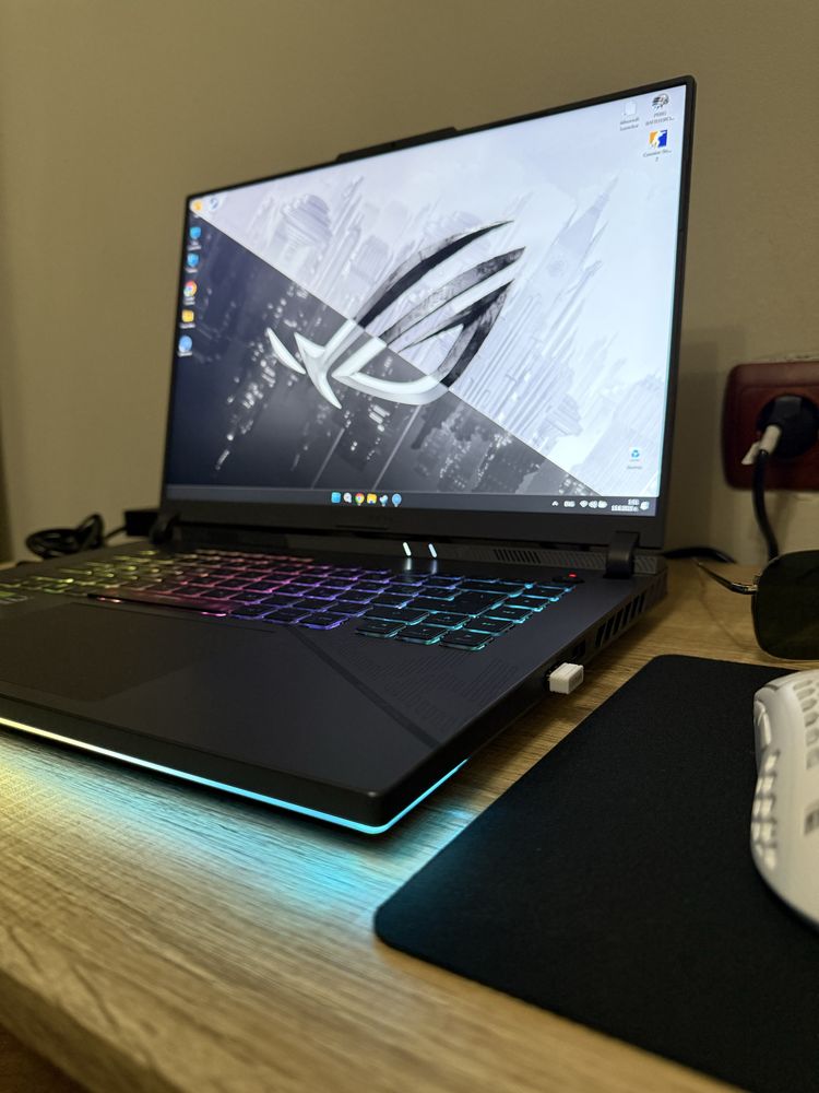 НОВ!! Asus rog strix g16 i9 4060