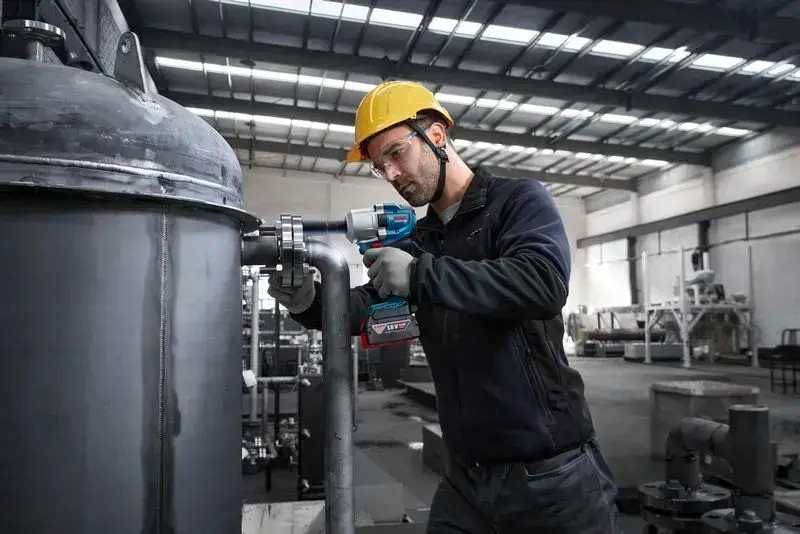 ПРОМОЦИЯ!Акумулаторен гайковерт безчетков GDS 18V-780 18V Bosc