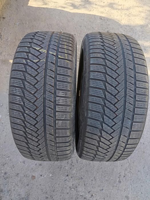 245/45/18 2броя Continental.Гумите са в перфектно състояние,без лепенк
