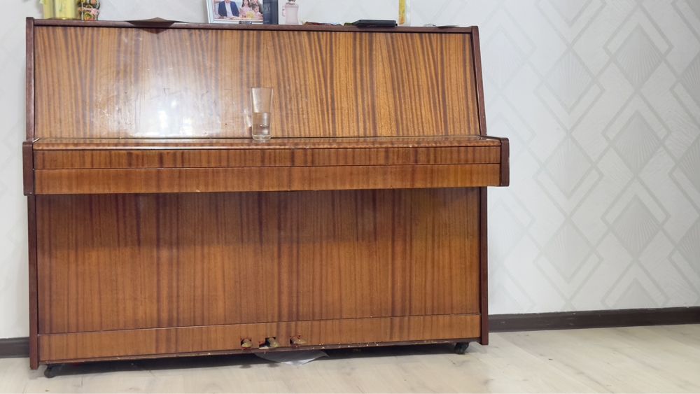 Фортепиано в отшичном состоянии