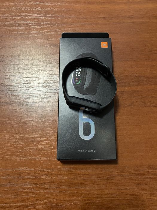 Часы Xiaomi Mi Band 6