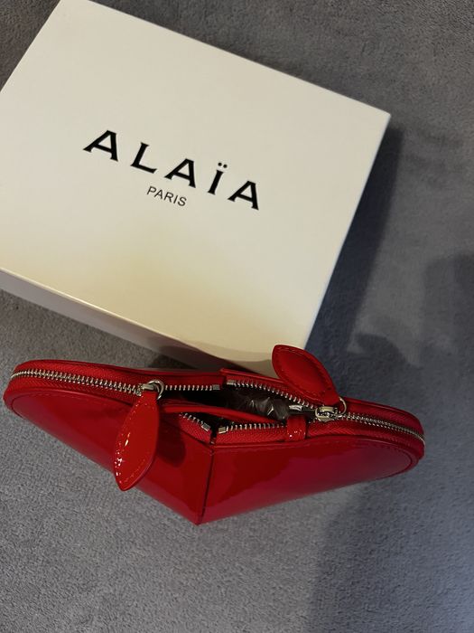 Червена чанта сърце Alaia лак