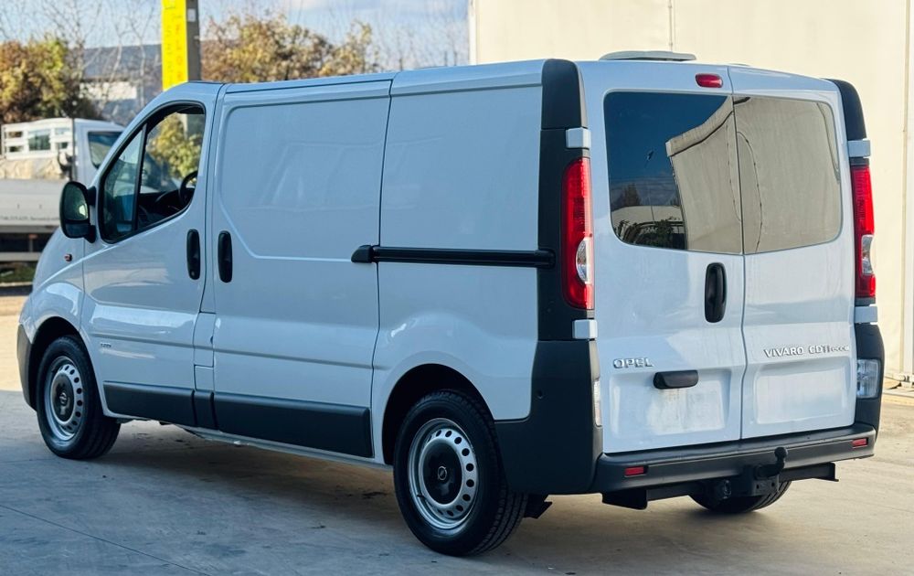 Opel Vivaro // Renault Trafic 2.0 Diesel 115CP E 5 An 07.2013