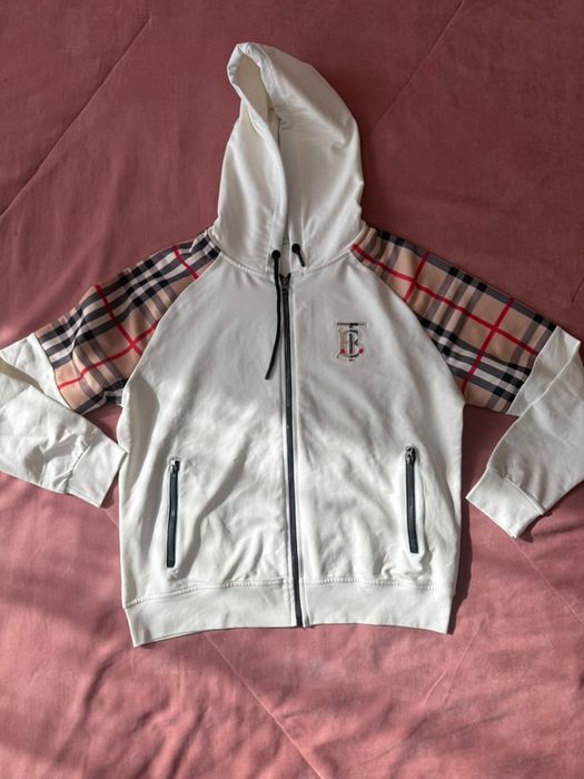 Дамски екип burberry нов