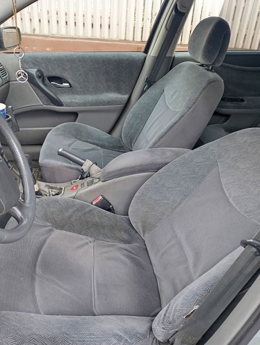 Vând Renault Laguna19