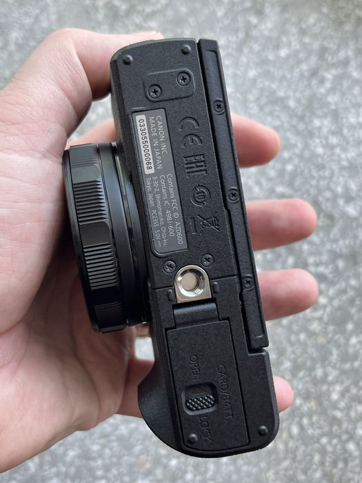 Canon G5X mark II (modelul superior lui G7X mark II)