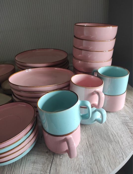 Набор посуды чайно - столовый