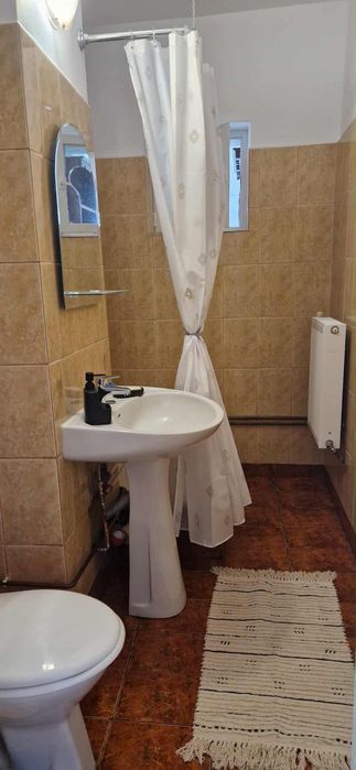 Inchiriez apartament 1 camera,Centrul Civic