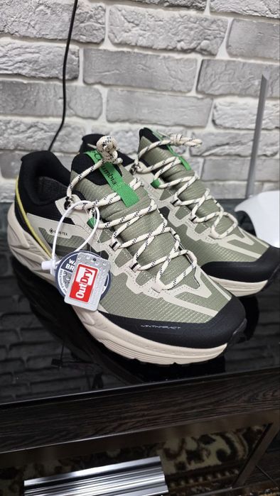 Оригинальные кроссы Columbia