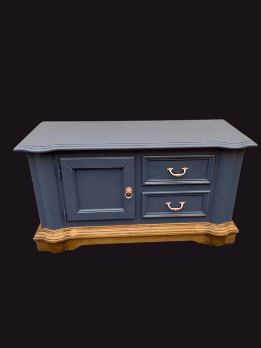 Comoda de lemn masiv