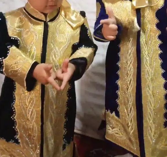 Bolalar choponchasi sotiladi gaz baloni matizniki sotiladi beshik soti