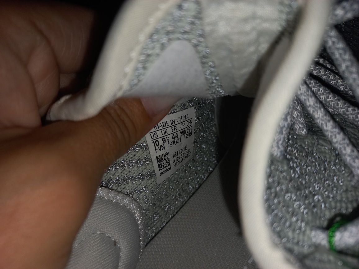 Sneakers YEZZY nr 44