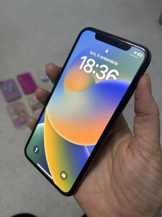 Iphone X  negru 128 GB