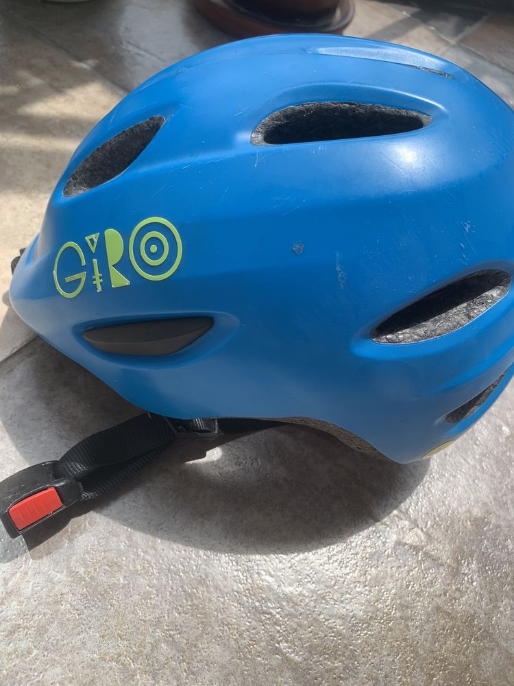 Детска каска за велосипед Giro
