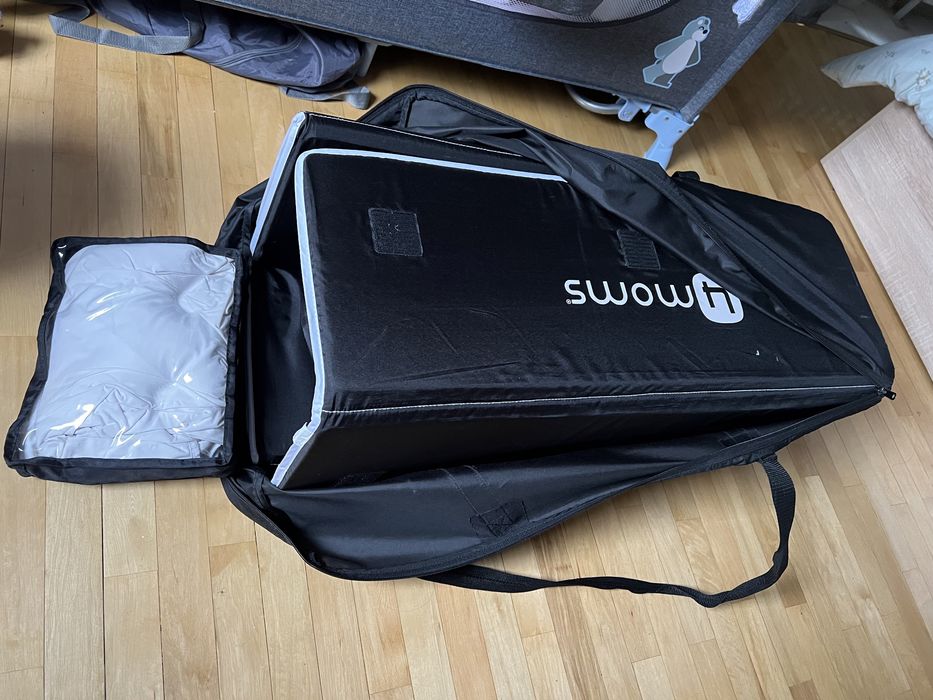 4Moms Breeze - сгъваема кошара за спаме и игра, за път