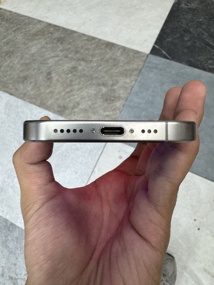 Iphone 15 pro 128 gb