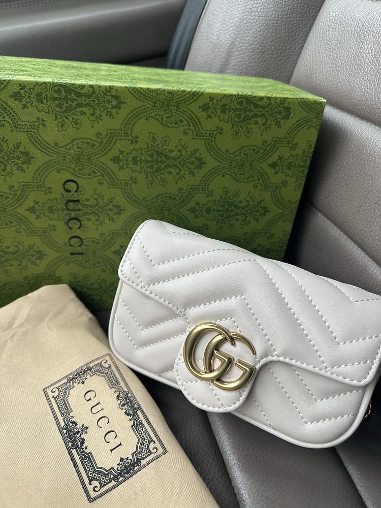 Чанти Gucci естествена кожа