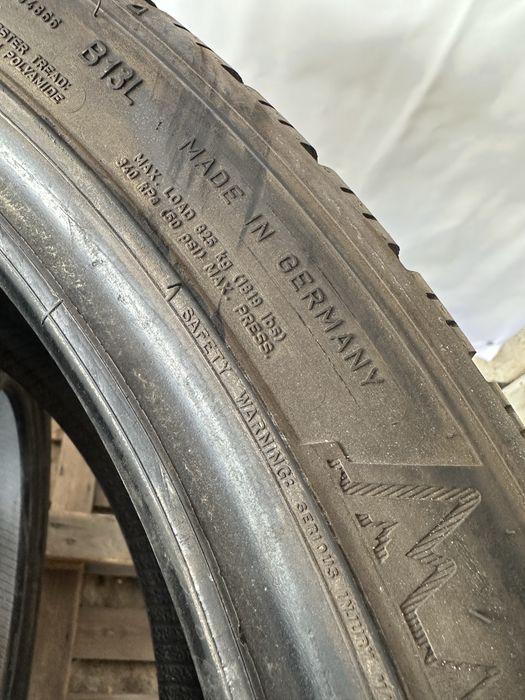 255/40/20 Dunlop dot22