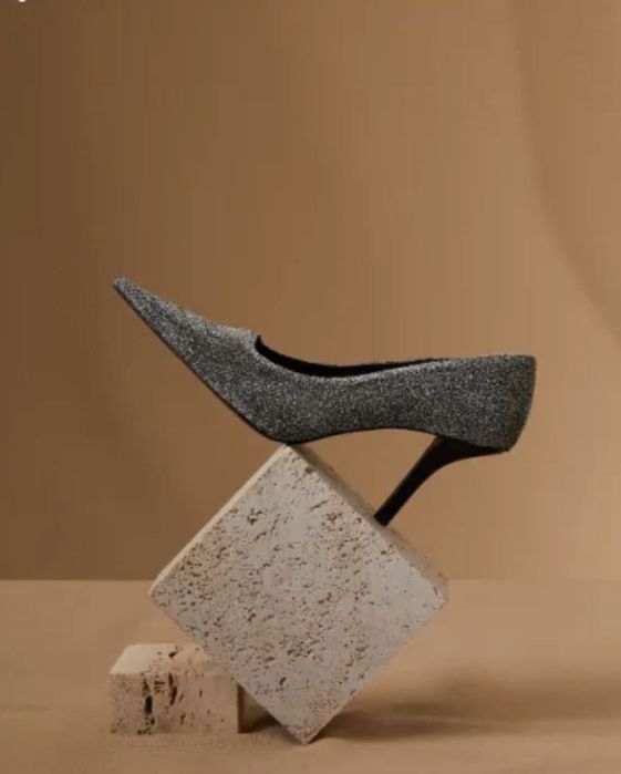 Обувки граофтени чисто нови