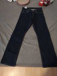 Blugi Levi Strauss 34