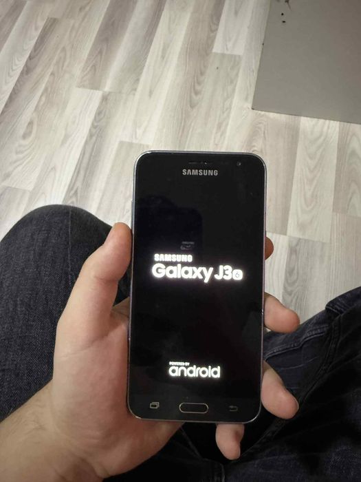 Vand telefon Samsung j3 6