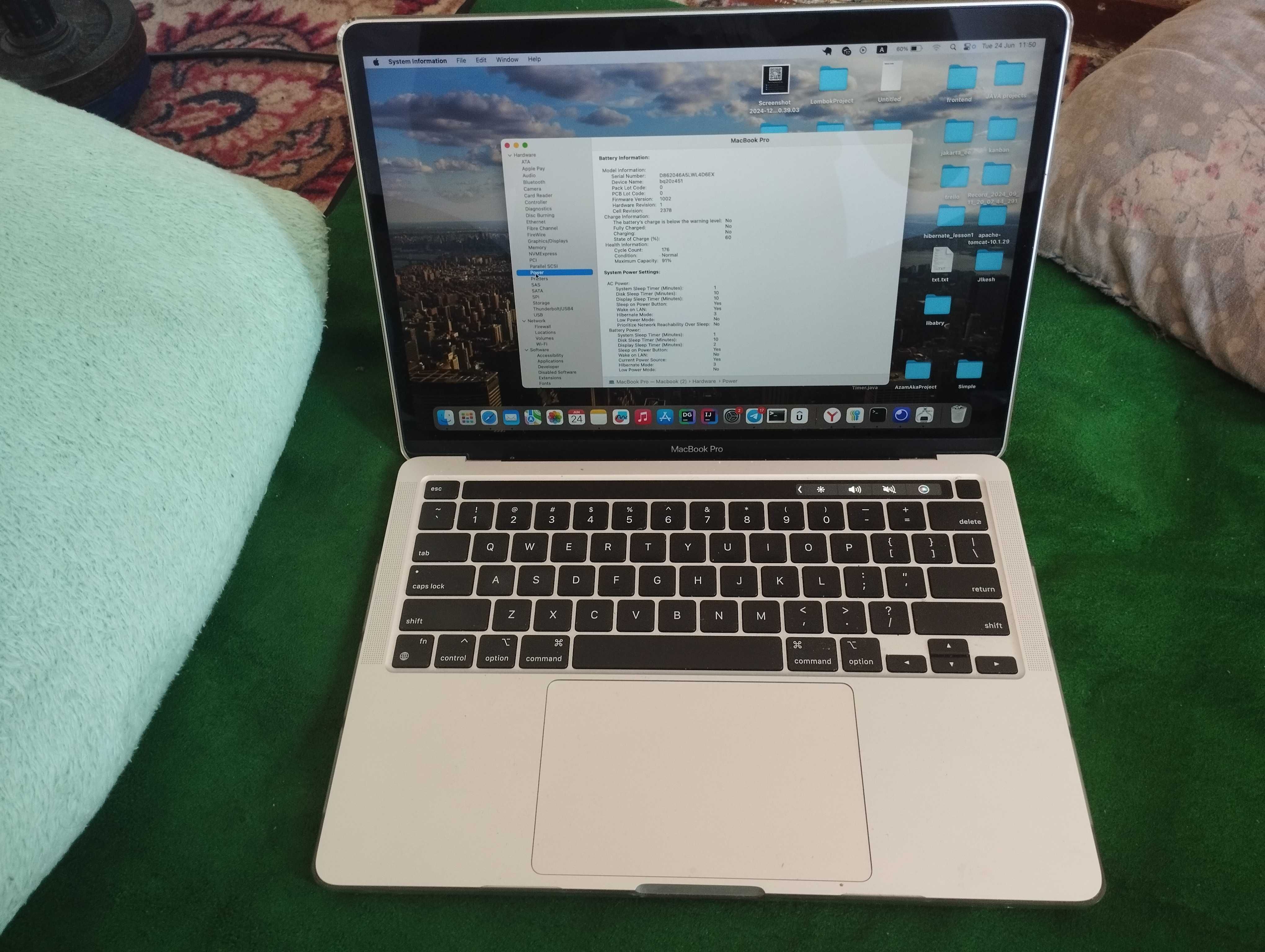 MacBook Pro M1 13 dyumli
