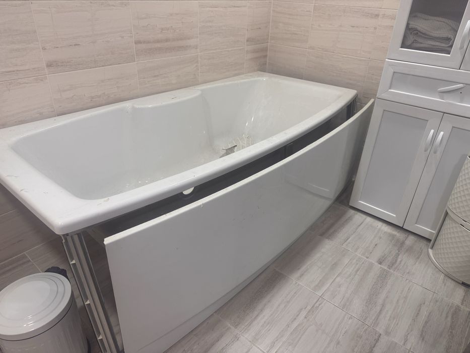 Вана, за къпане чисто бяла рока