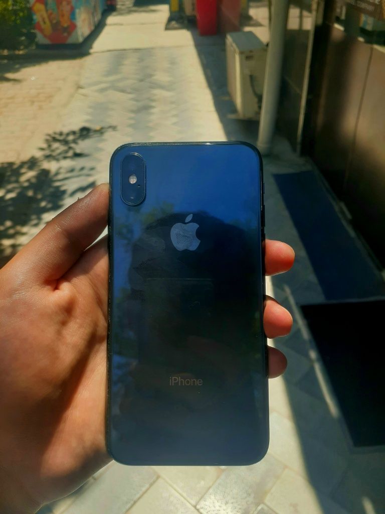 Ayfon x 64G  ideal sostoyaniy