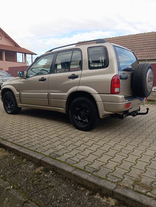 Suzuki grand Vitara 4x4 reductor de la mic la mare