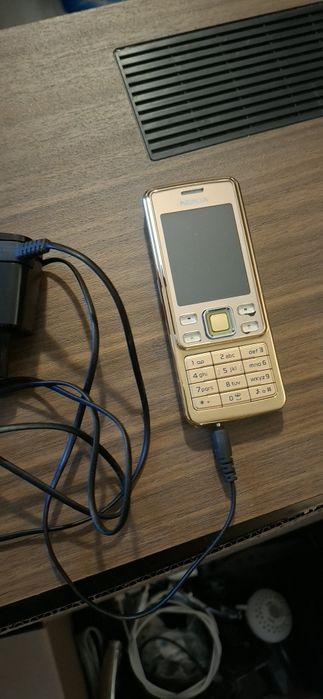 Nokia gold  6300