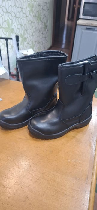 Спец обувь ,рабочие