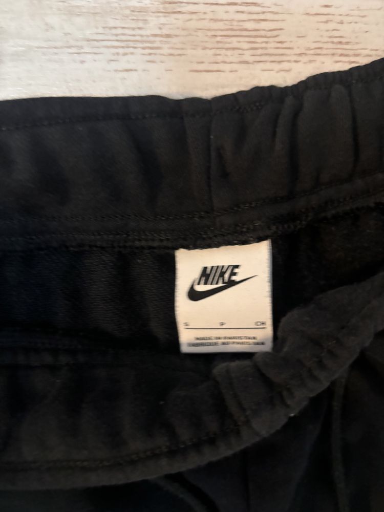 Оригинално долнище ,,Nike”