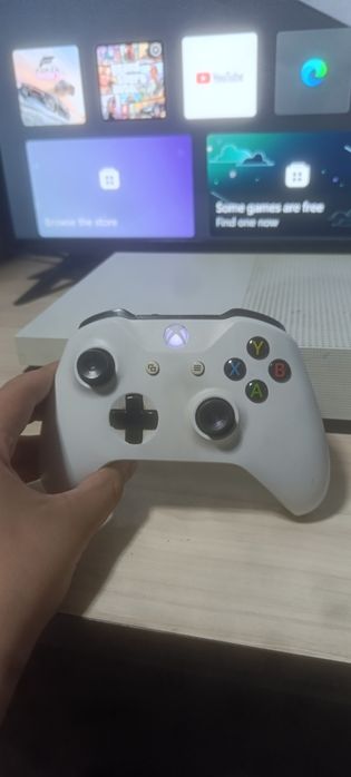 Xbox one s + игри