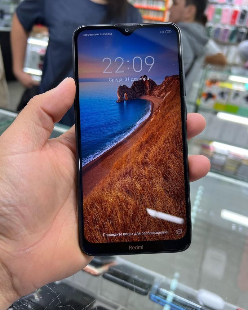 Redmi ideal tel srochni sotiladi